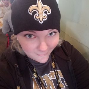 Meet your Posher, Dana